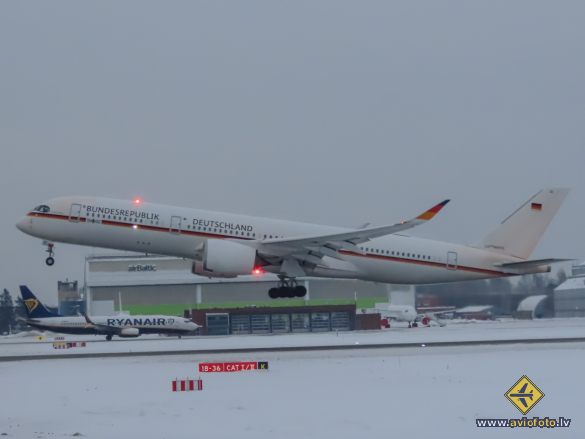 Airbus A350-941ACJ